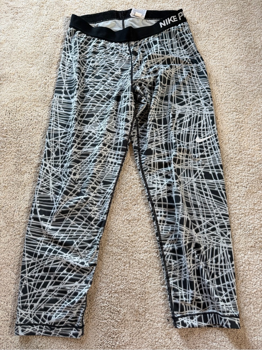 Nike Training Cropped Leggings